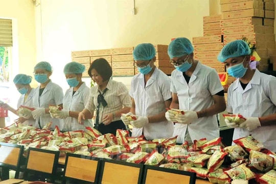 Công ty TNHH Sản xuất thương mại dịch vụ Khánh Thọ xuất khẩu lô bánh đa đầu tiên sang châu Âu